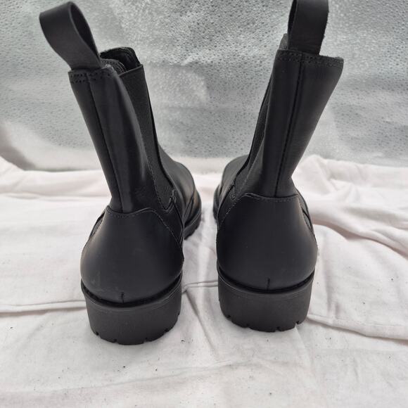 NEW Rebecca Allen black leather all weather Chelsea boots size 6 - Picture 3 of 8